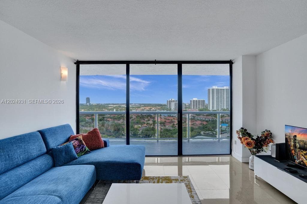 20515 E Country Club Dr # 1641, Aventura FL 33180 — 20