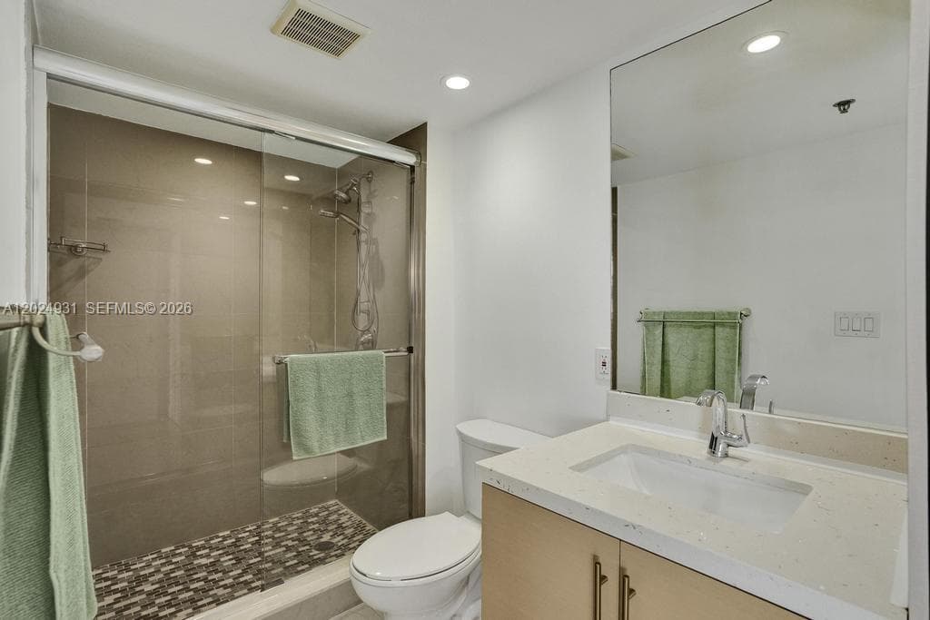 20515 E Country Club Dr # 1641, Aventura FL 33180 — 25