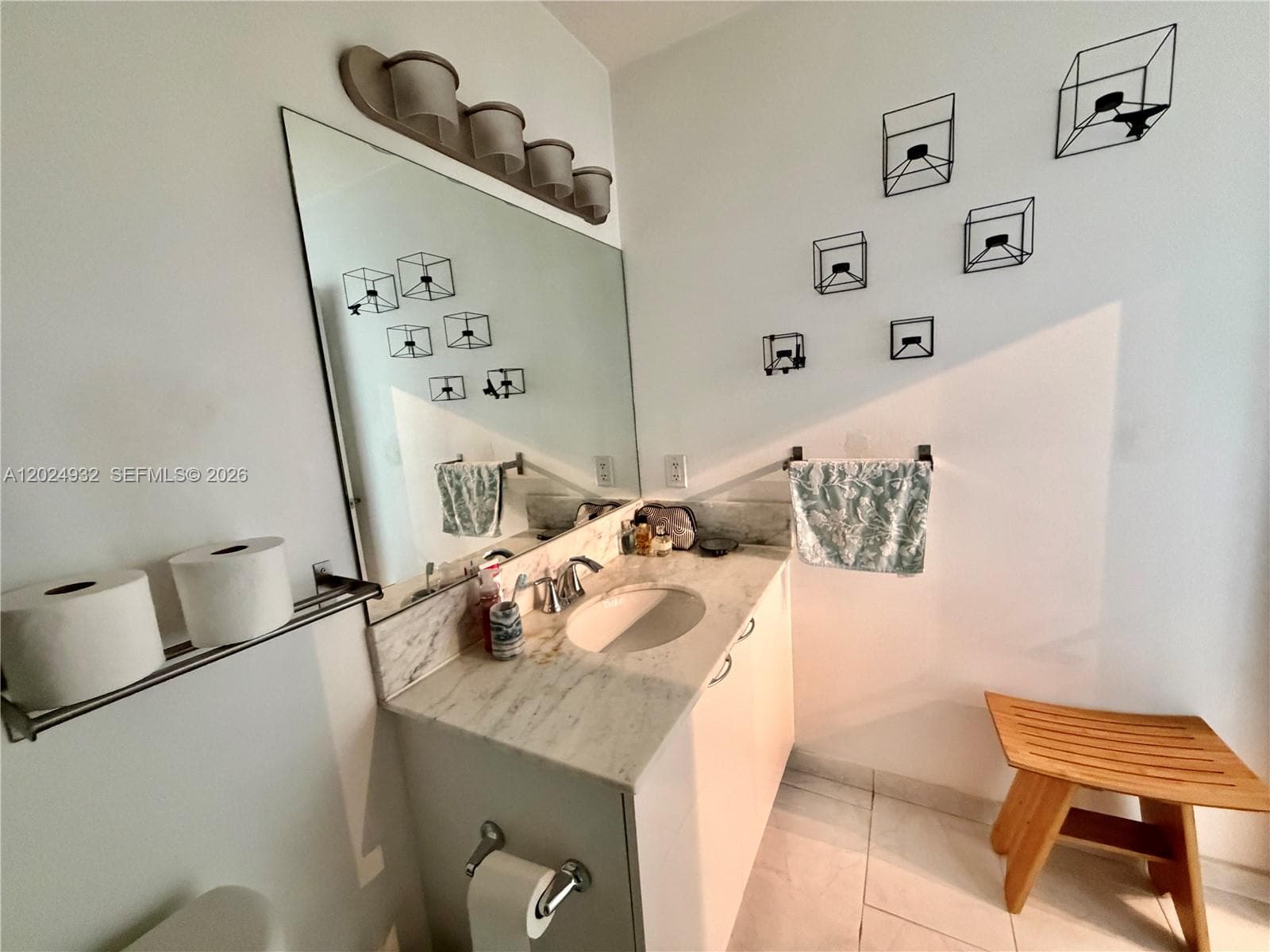 133 NE 2nd Ave # 1909, Miami FL 33132 — 17