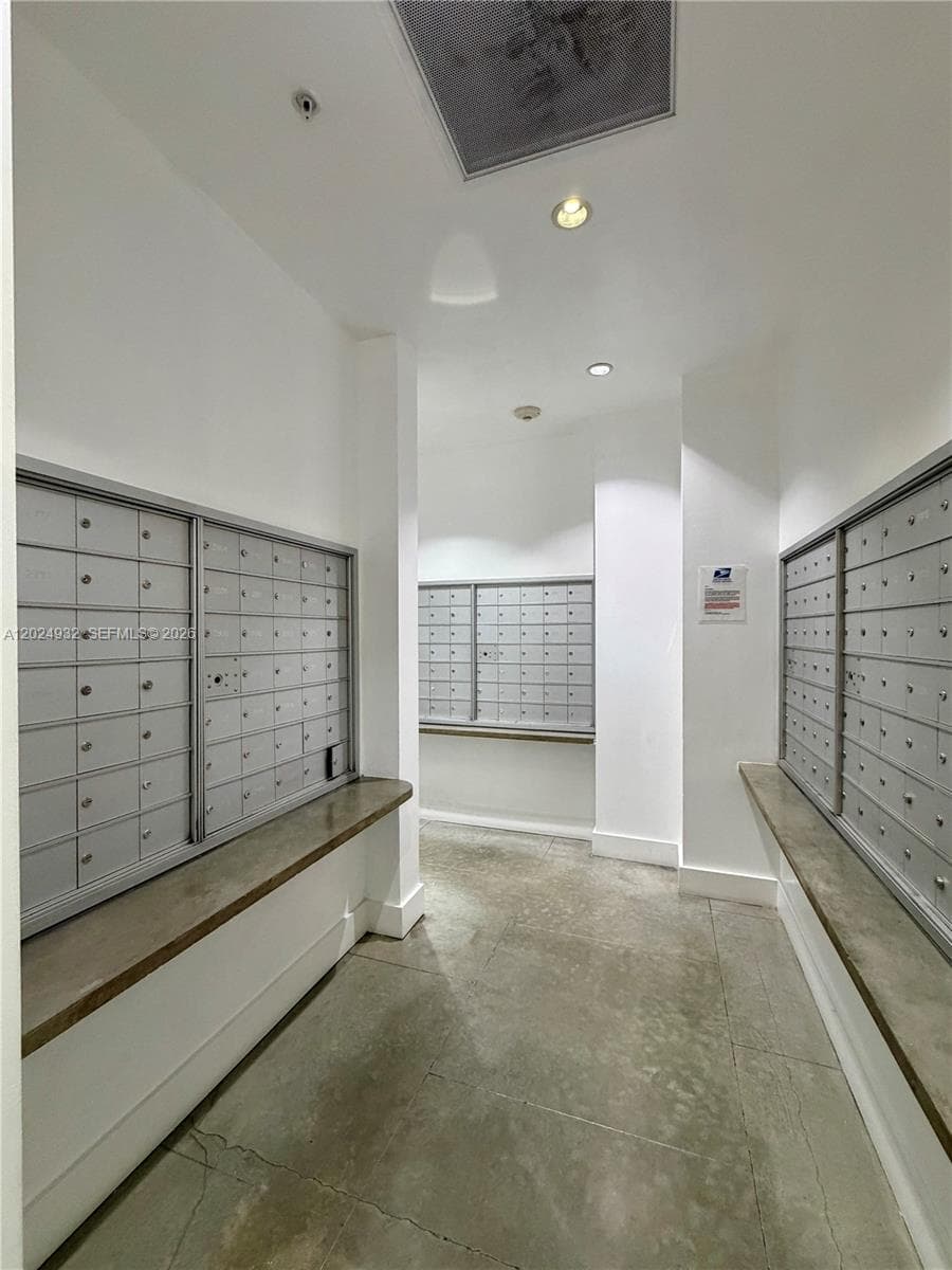 133 NE 2nd Ave # 1909, Miami FL 33132 — 33