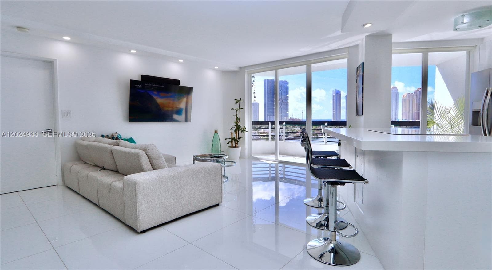 3600 Mystic Pointe Dr # 1115, Aventura FL 33180 — 2