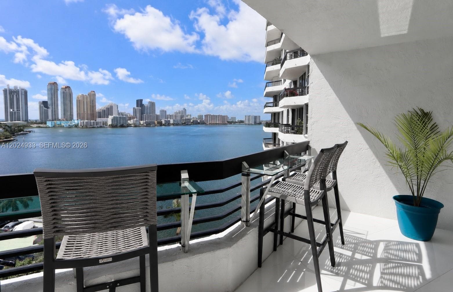 3600 Mystic Pointe Dr # 1115, Aventura FL 33180 — 24