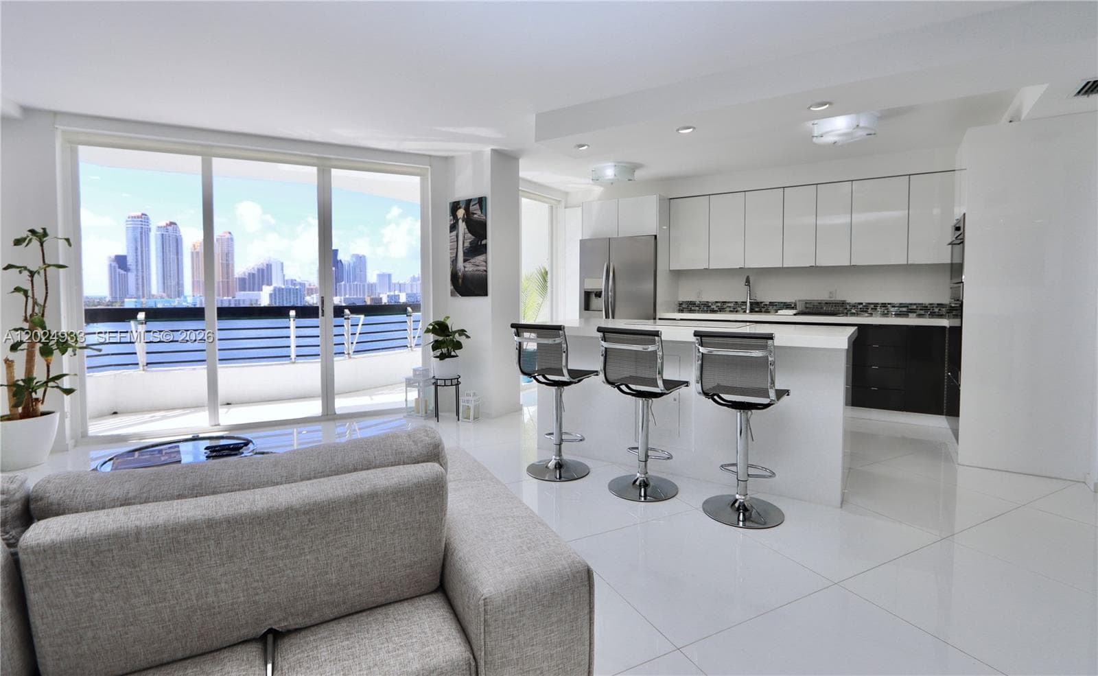 3600 Mystic Pointe Dr # 1115, Aventura FL 33180 — 10