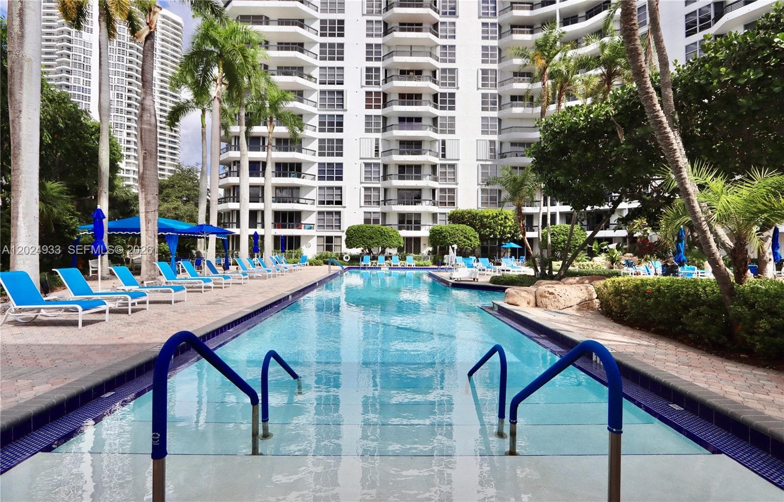 3600 Mystic Pointe Dr # 1115, Aventura FL 33180 — 33