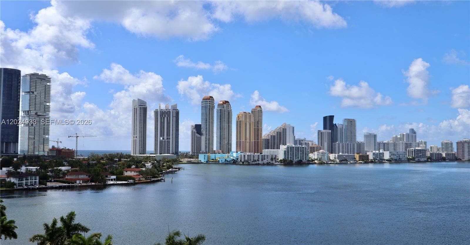 3600 Mystic Pointe Dr # 1115, Aventura FL 33180 — 29