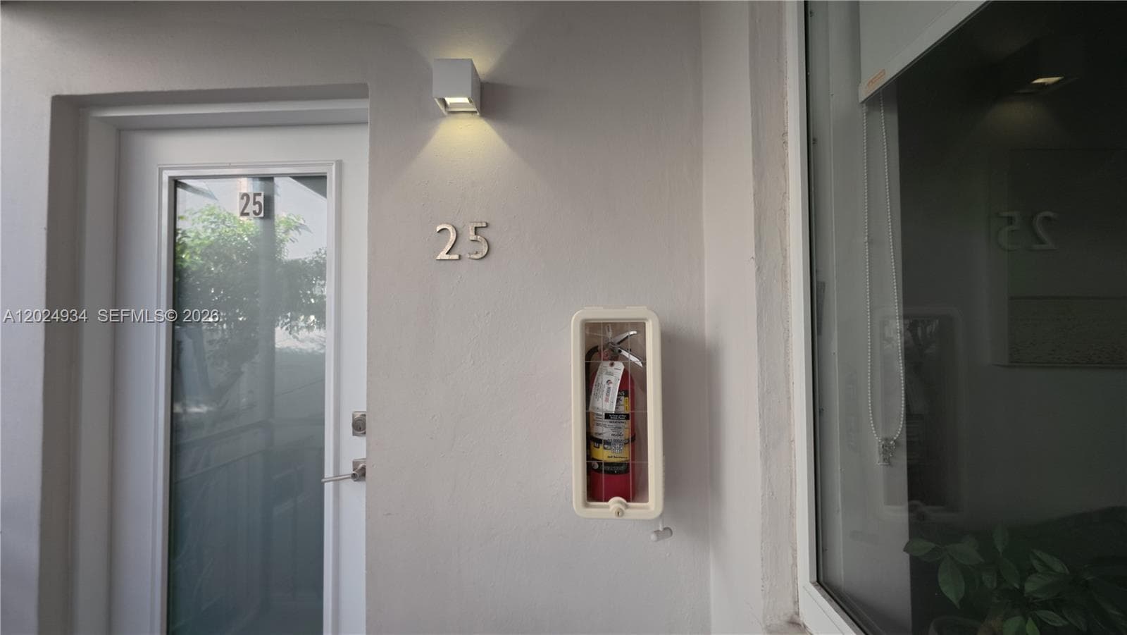 1035 Euclid Ave # 25, Miami Beach FL 33139 — 2