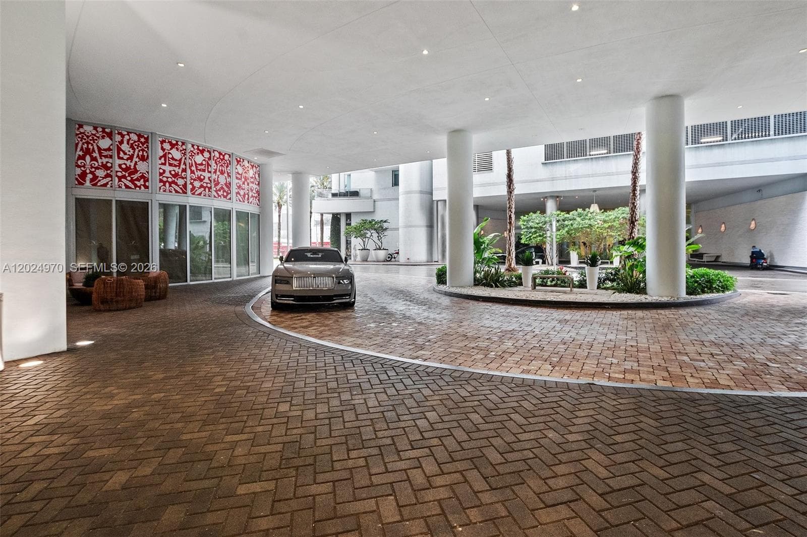 90 SW 3rd St # 3810, Miami FL 33130 — 2