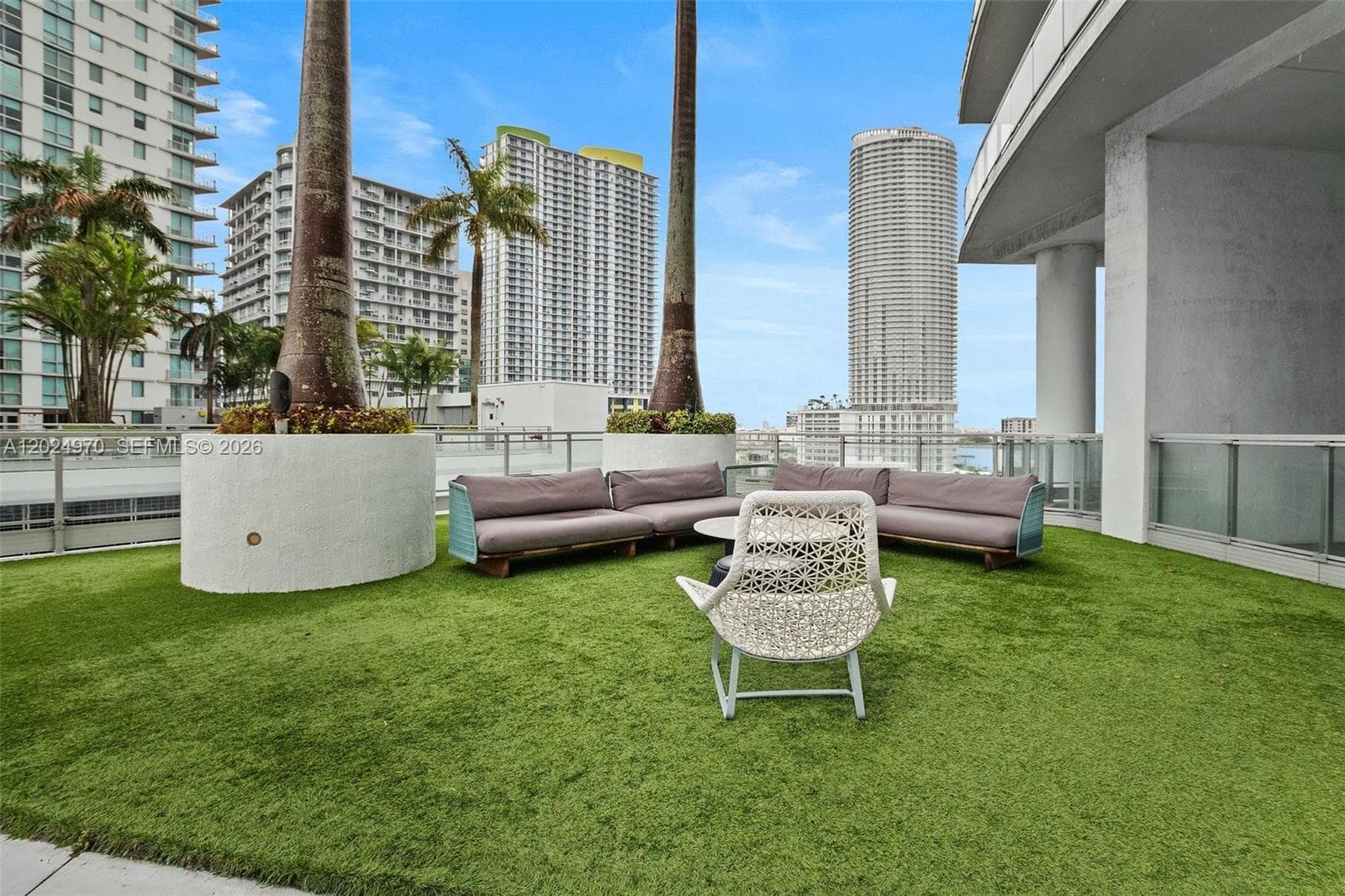 90 SW 3rd St # 3810, Miami FL 33130 — 34