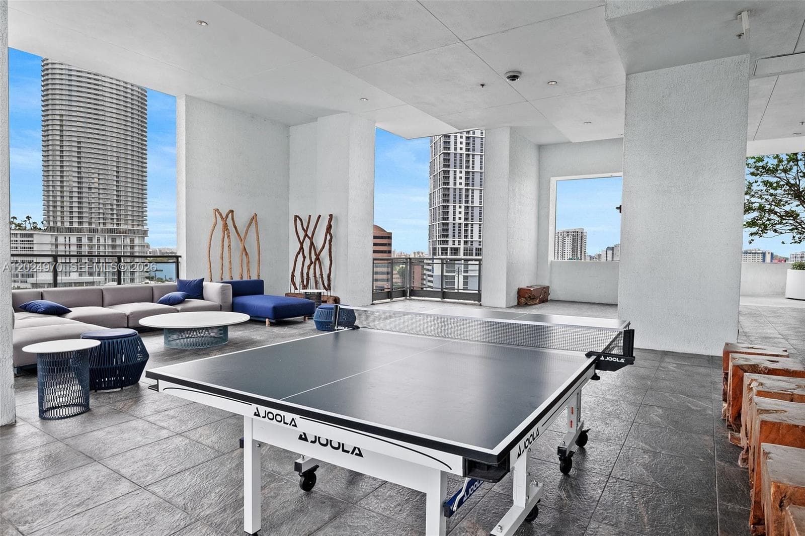 90 SW 3rd St # 3810, Miami FL 33130 — 38