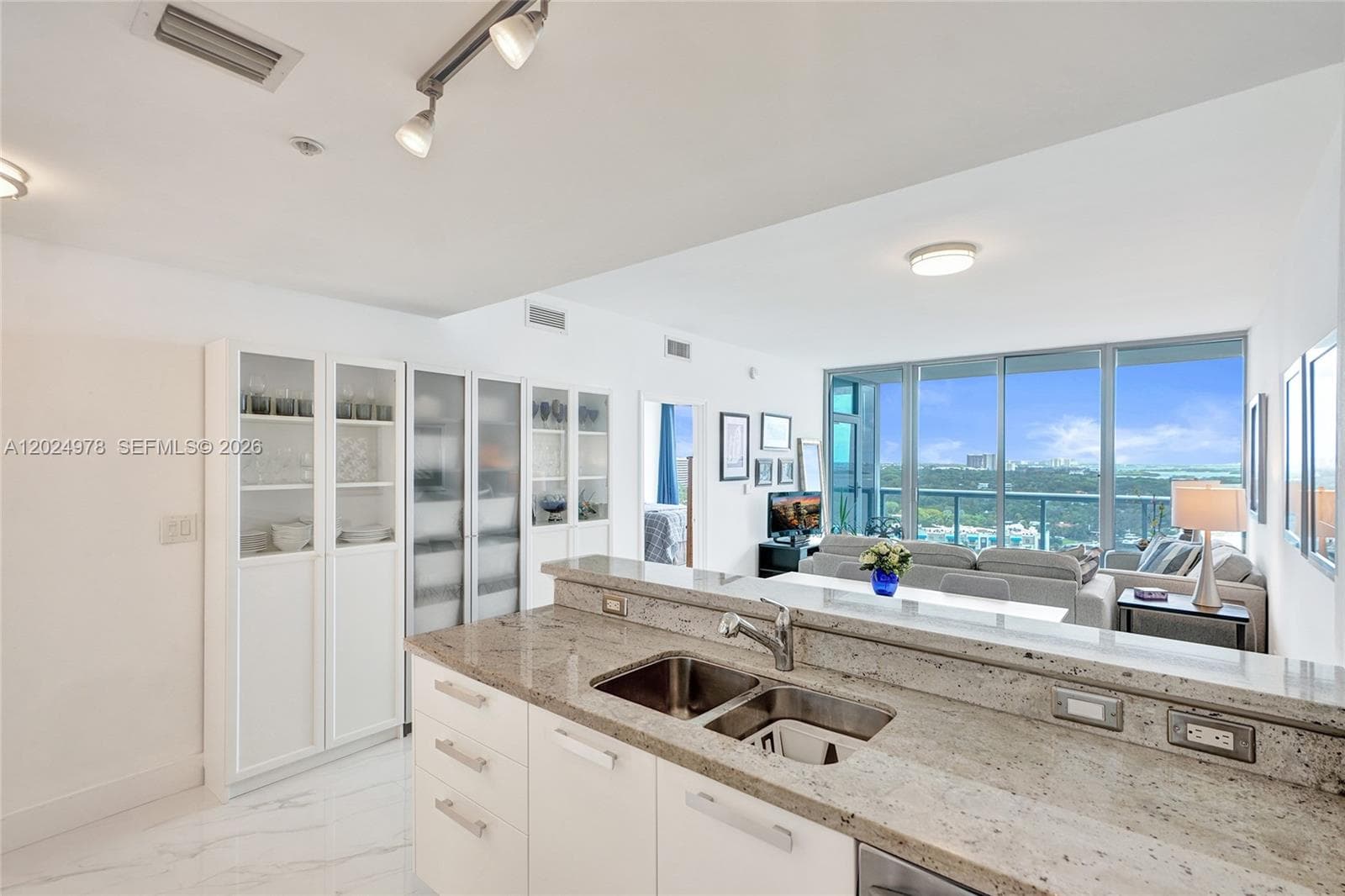 601 NE 36th St # 1508, Miami FL 33137 — 6