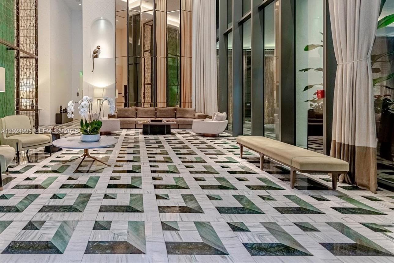 801 S Miami Ave # 2607, Miami FL 33130 — 30