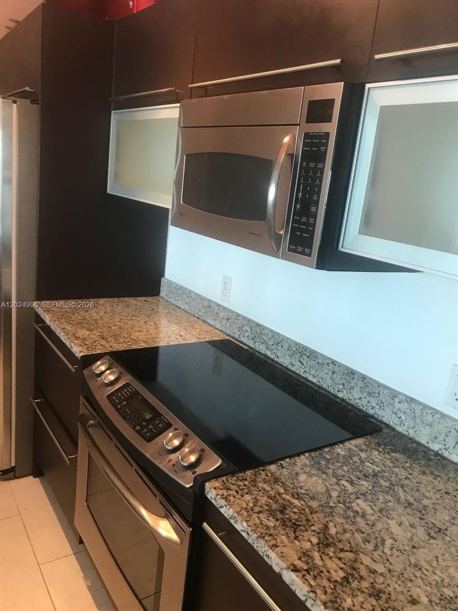 950 Brickell Bay Dr # 2000, Miami FL 33131 — 12