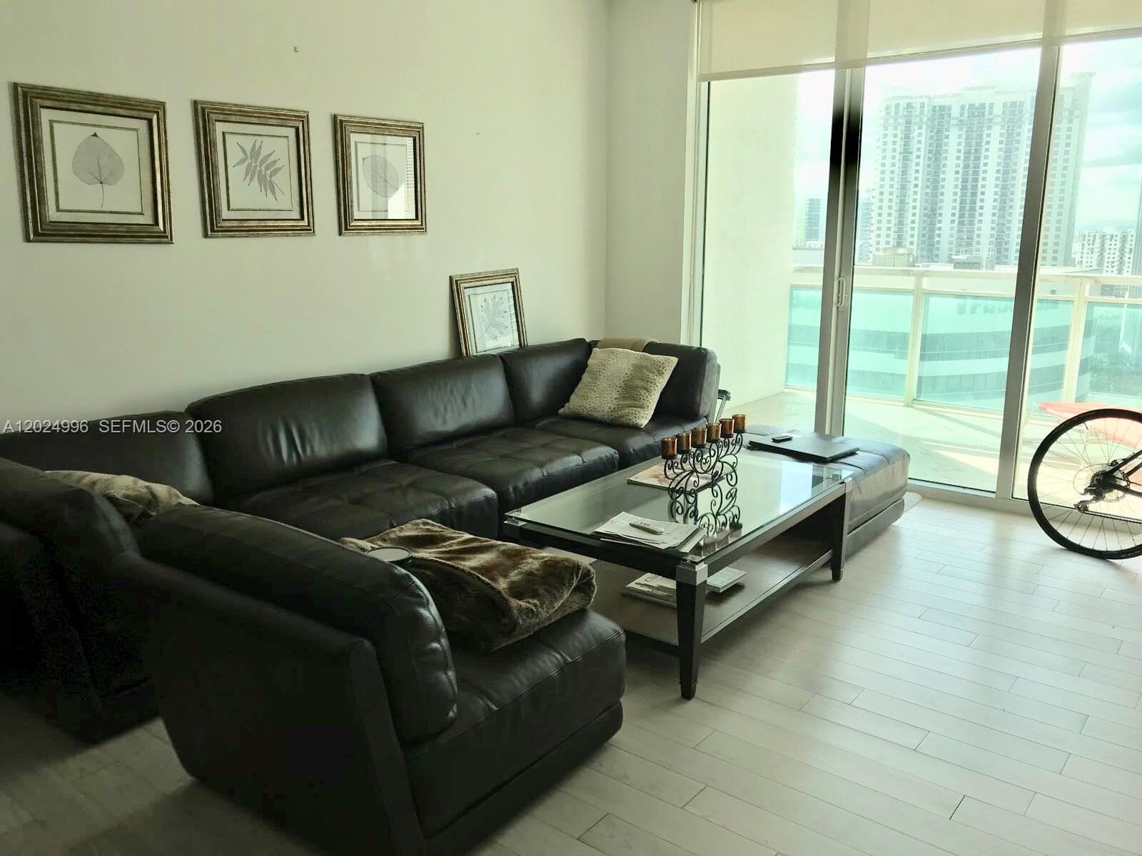 950 Brickell Bay Dr # 2000, Miami FL 33131 — 4