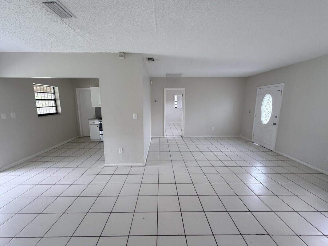 639 SW 3rd Terrace, Homestead FL 33034 — 2