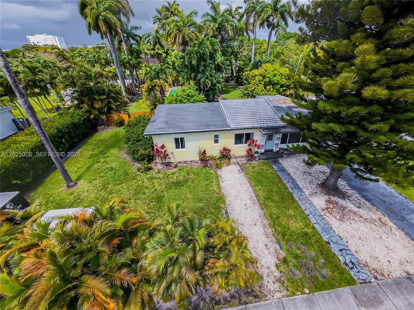 548 East Dr, Miami Springs FL 33166 — 2