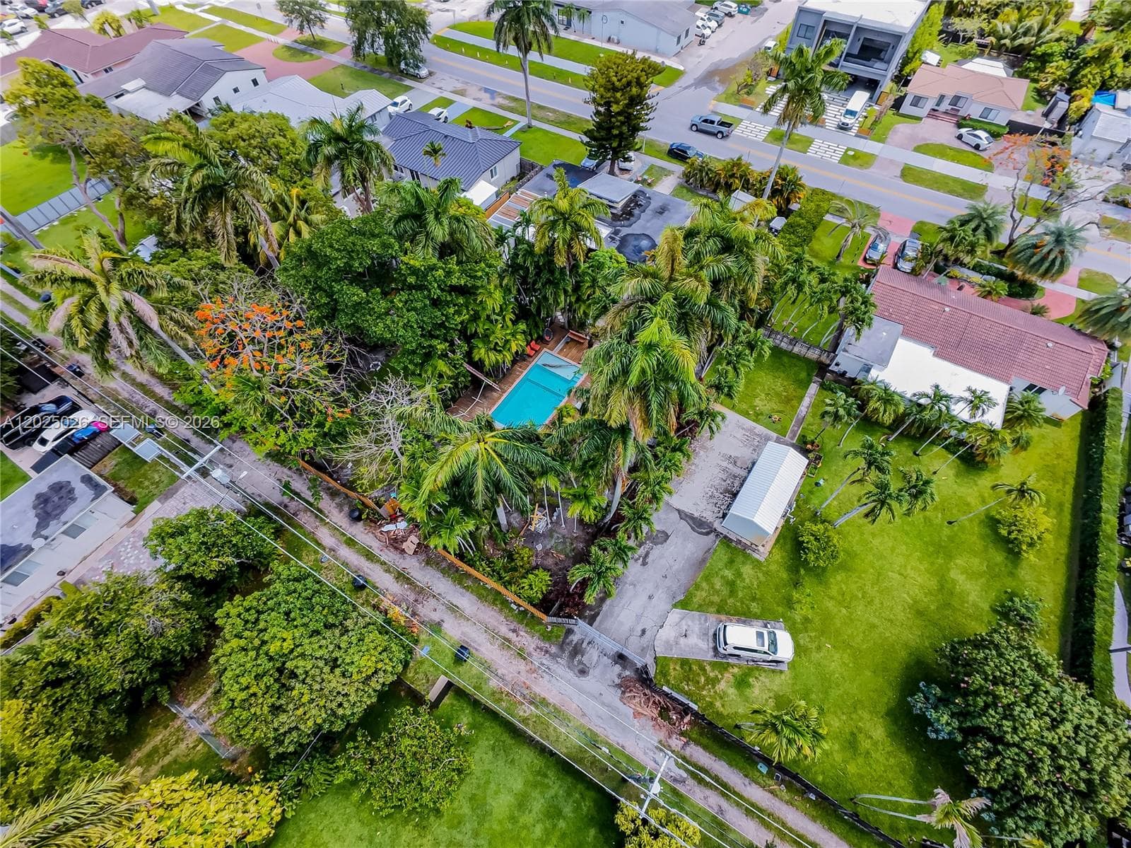 548 East Dr, Miami Springs FL 33166 — 19