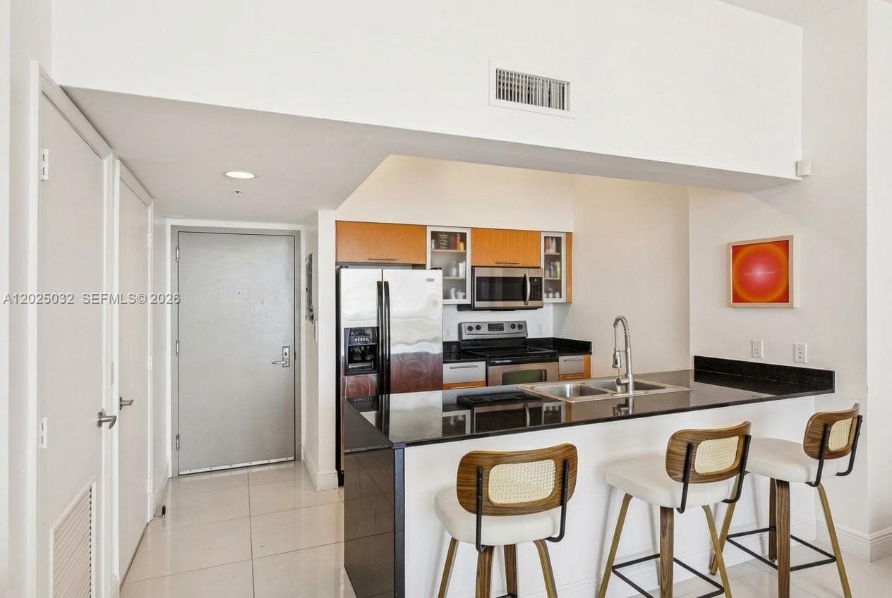 1750 N Bayshore Dr # 5611, Miami FL 33132 — 7