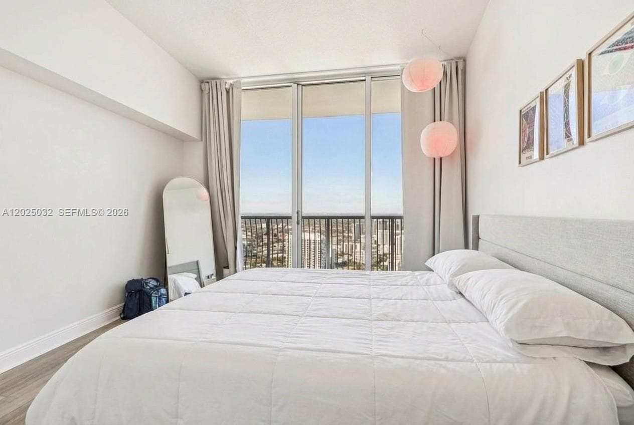 1750 N Bayshore Dr # 5611, Miami FL 33132 — 5