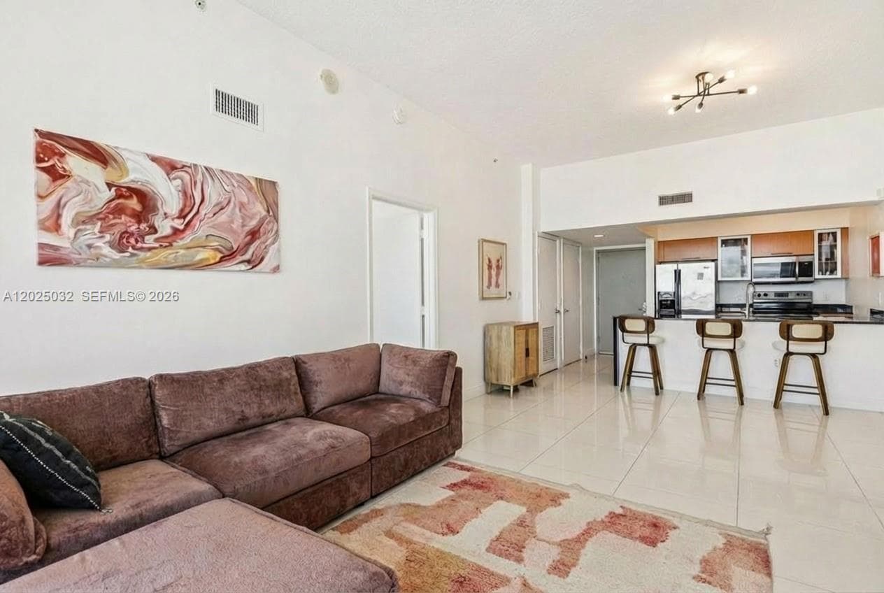 1750 N Bayshore Dr # 5611, Miami FL 33132 — 11