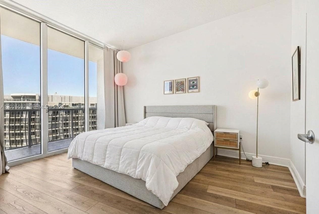 1750 N Bayshore Dr # 5611, Miami FL 33132 — 4