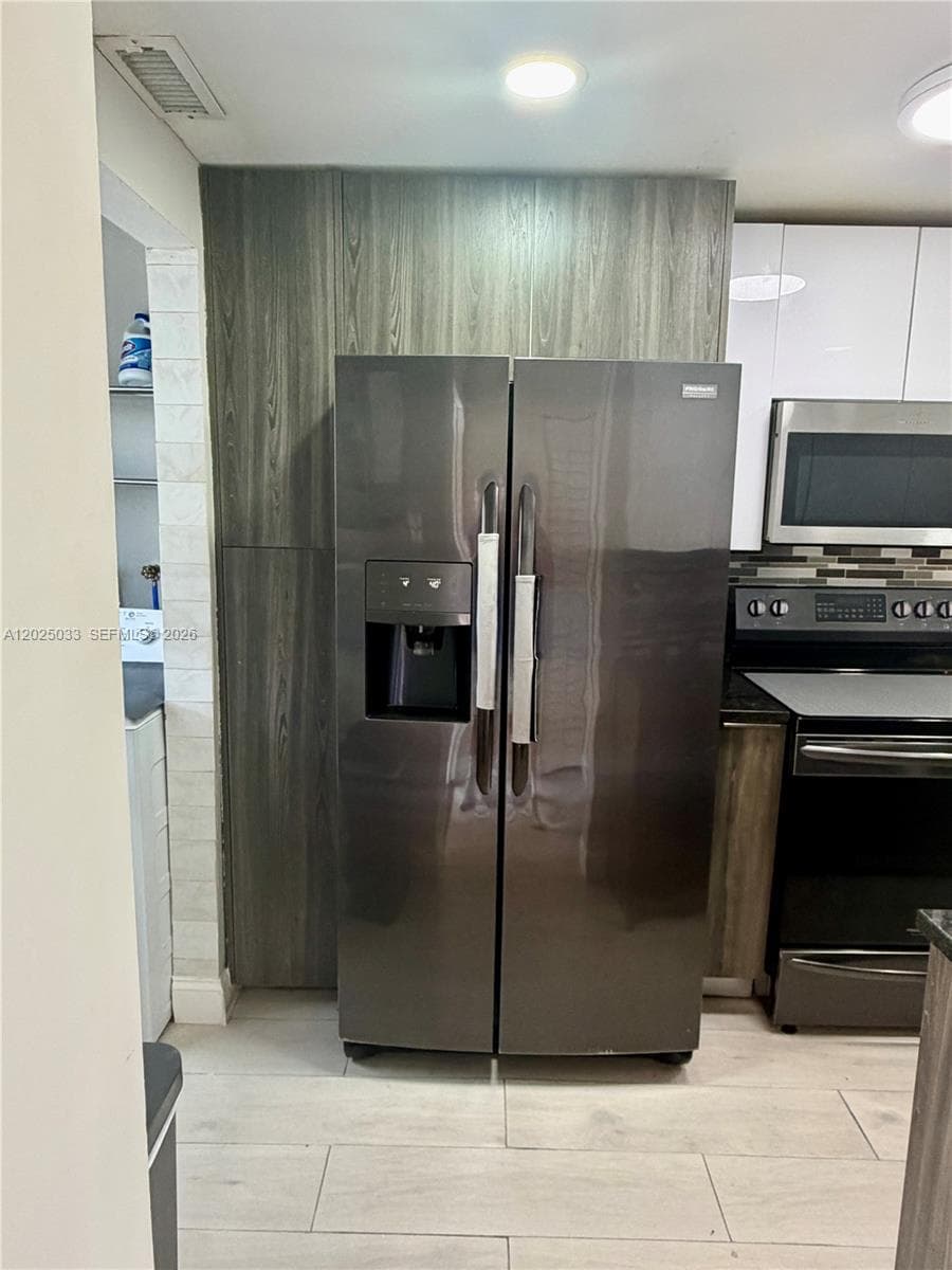 1705 W 57th St # 506, Hialeah FL 33012 — 8