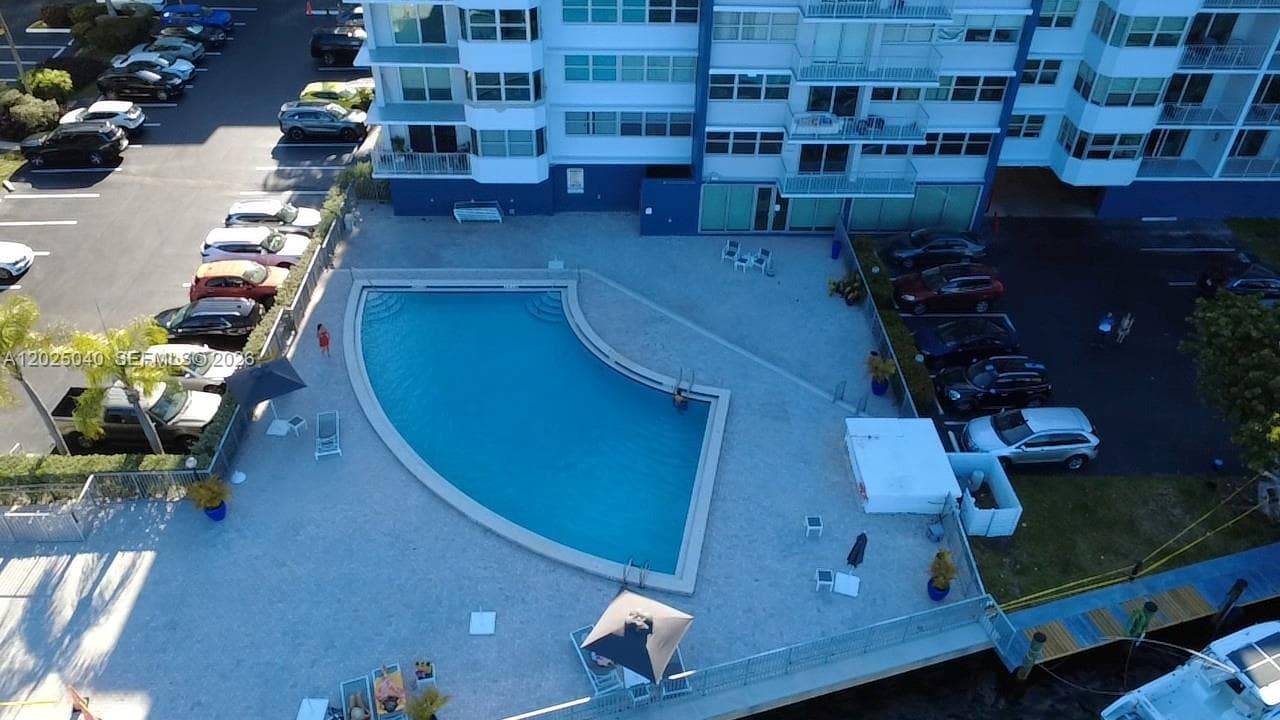 16558 NE 26th Ave # 5D, North Miami Beach FL 33160 — 31