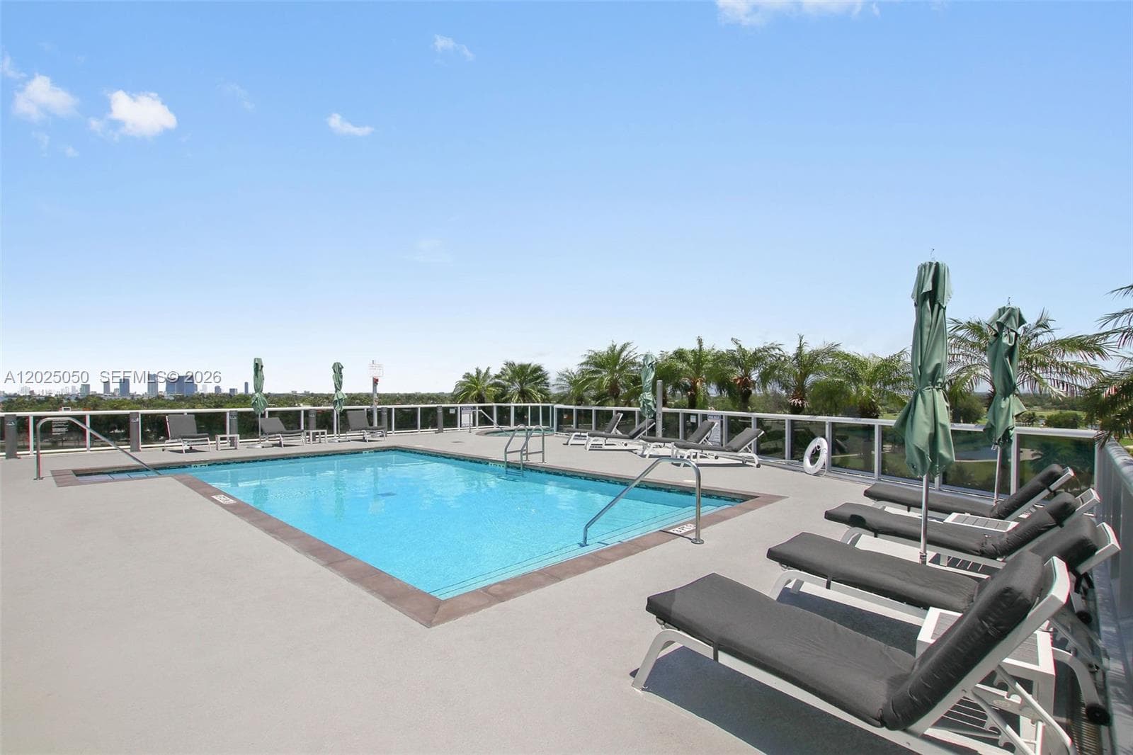 2001 Meridian Ave # 101, Miami Beach FL 33139 — 52