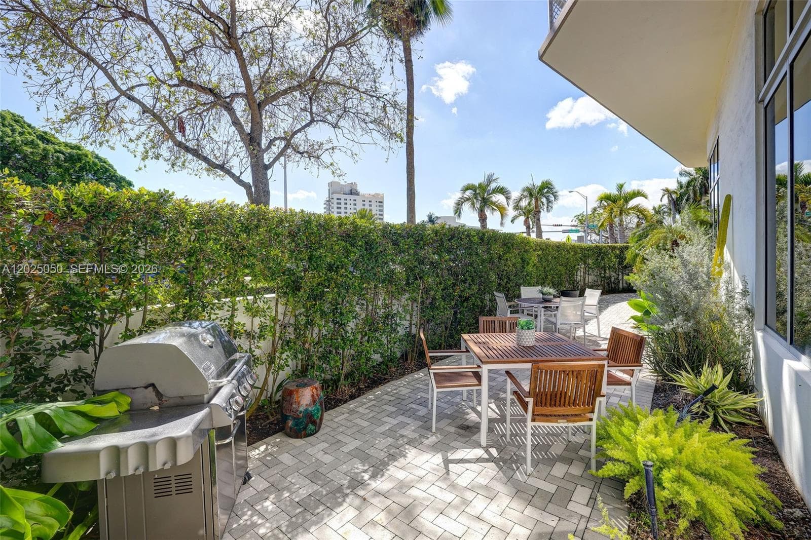 2001 Meridian Ave # 101, Miami Beach FL 33139 — 46