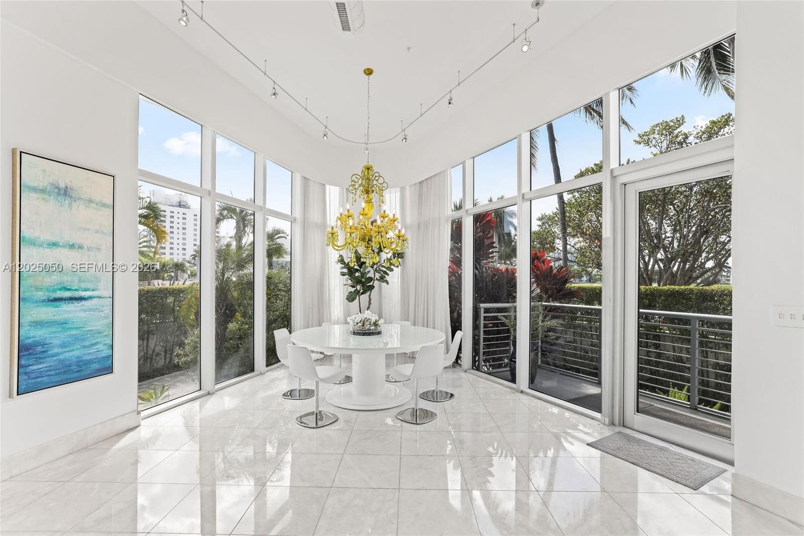 2001 Meridian Ave # 101, Miami Beach FL 33139 — 32