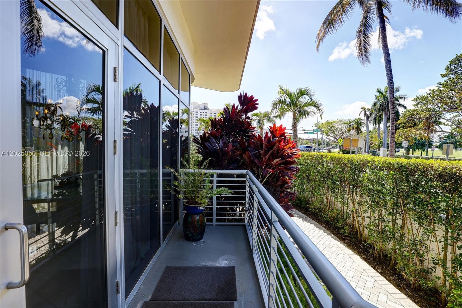 2001 Meridian Ave # 101, Miami Beach FL 33139 — 50
