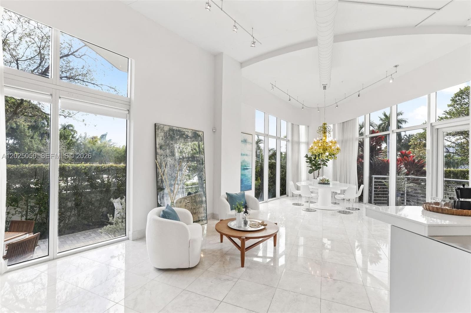 2001 Meridian Ave # 101, Miami Beach FL 33139 — 31