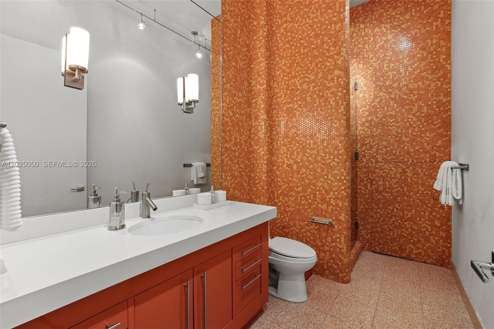 2001 Meridian Ave # 101, Miami Beach FL 33139 — 25