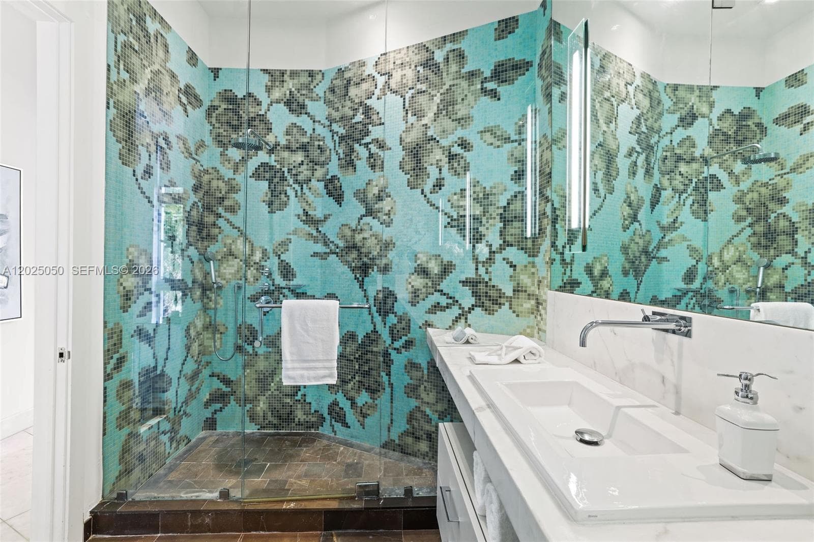 2001 Meridian Ave # 101, Miami Beach FL 33139 — 21