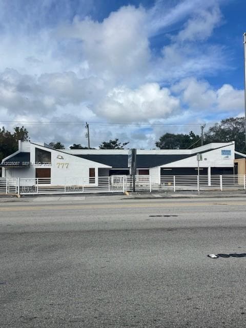 777 NE 79th St, Miami FL 33138 — 1
