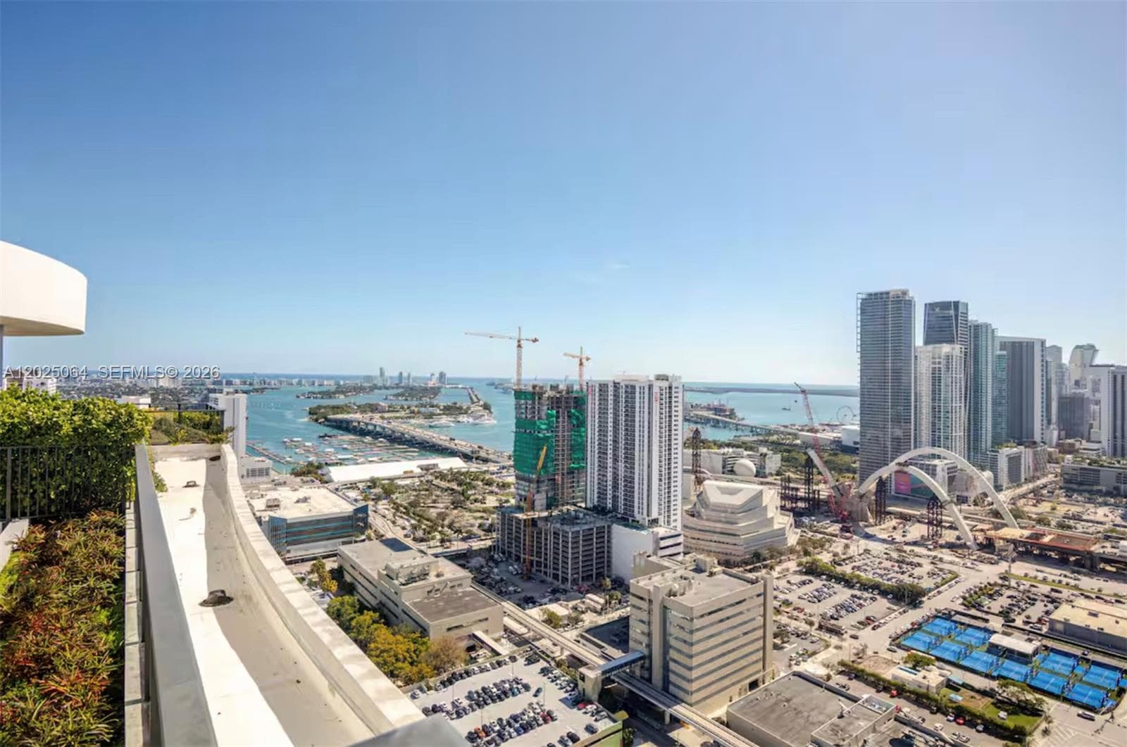 1600 NE 1 AVE # 3519, Miami FL 33132 — 27