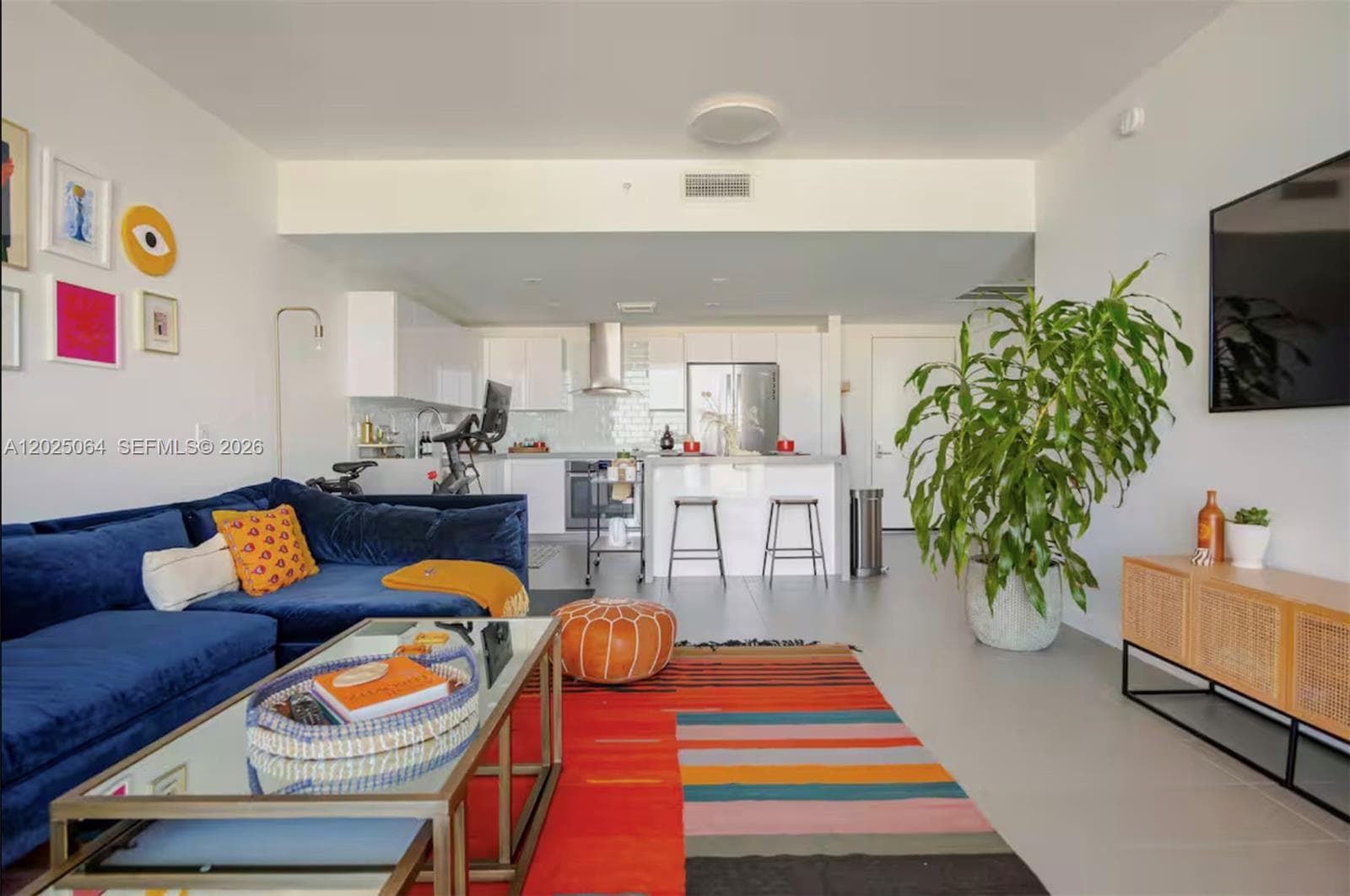 1600 NE 1 AVE # 3519, Miami FL 33132 — 13