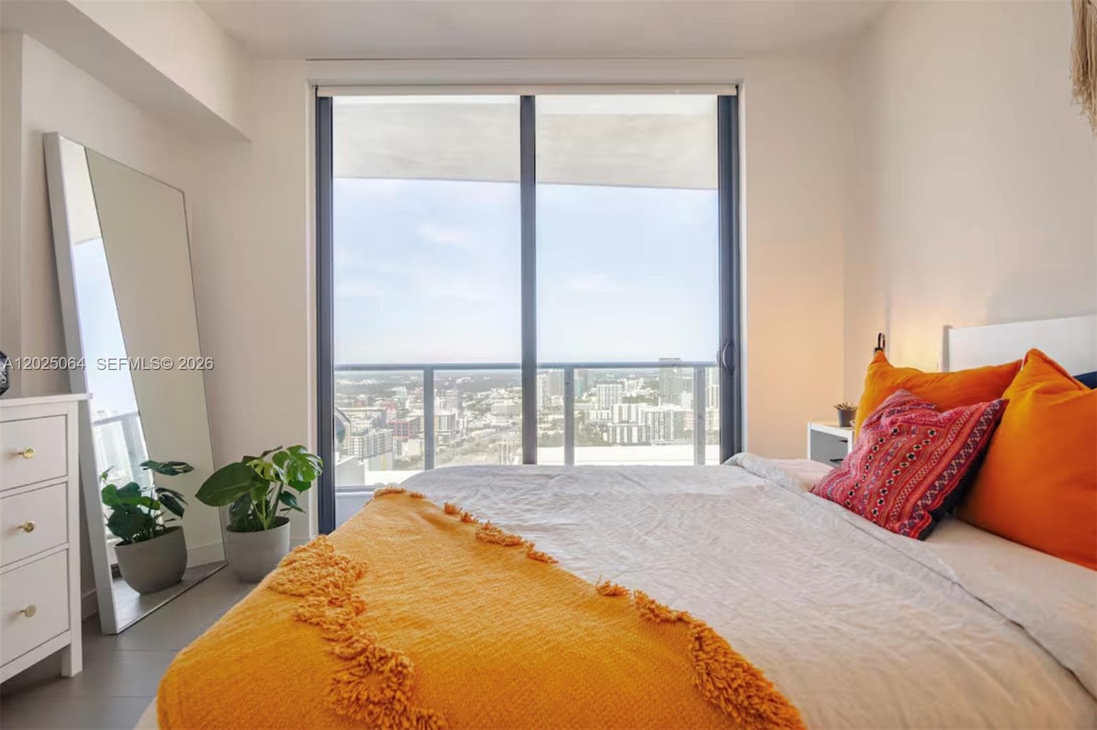 1600 NE 1 AVE # 3519, Miami FL 33132 — 16