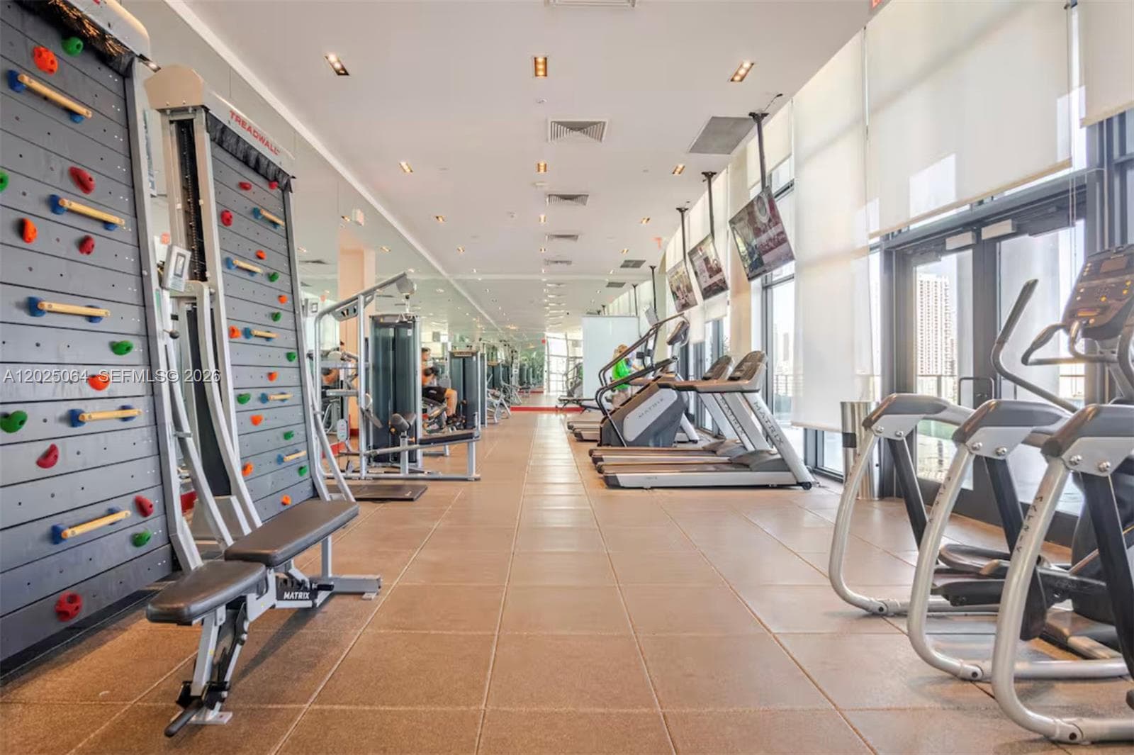 1600 NE 1 AVE # 3519, Miami FL 33132 — 28