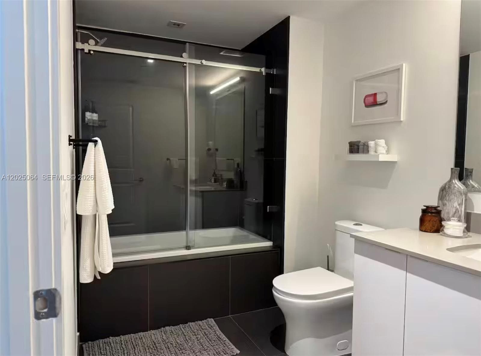 1600 NE 1 AVE # 3519, Miami FL 33132 — 20