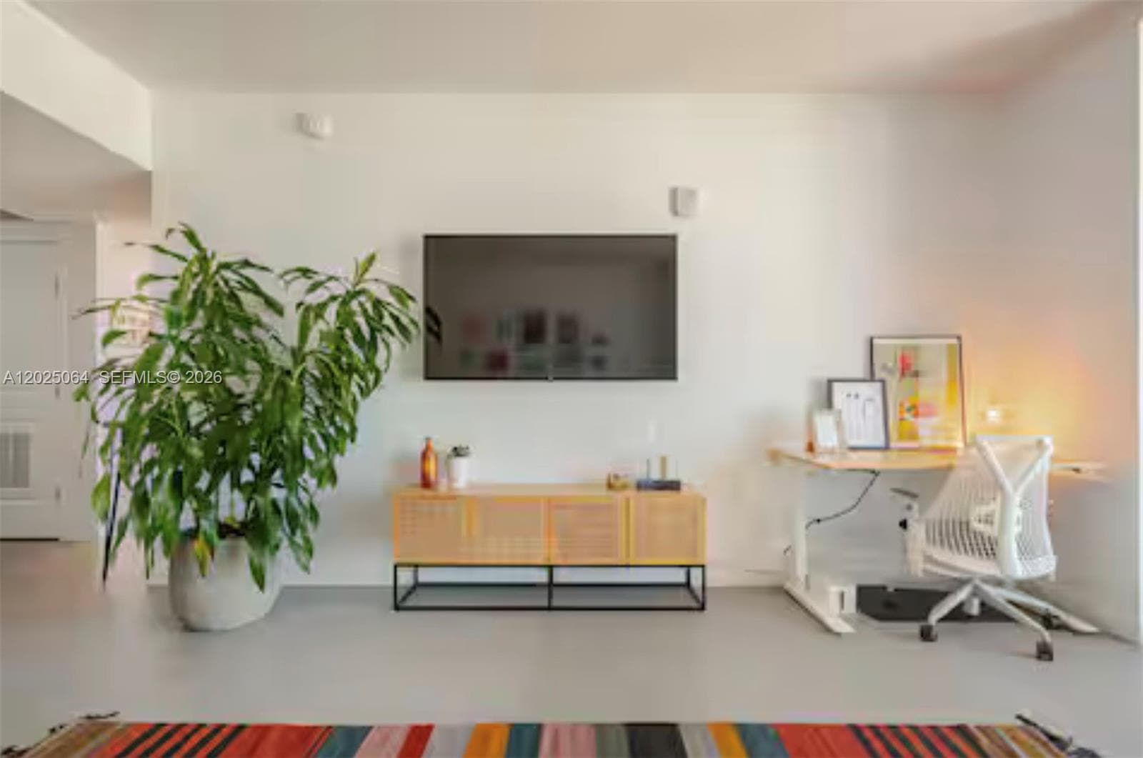 1600 NE 1 AVE # 3519, Miami FL 33132 — 11