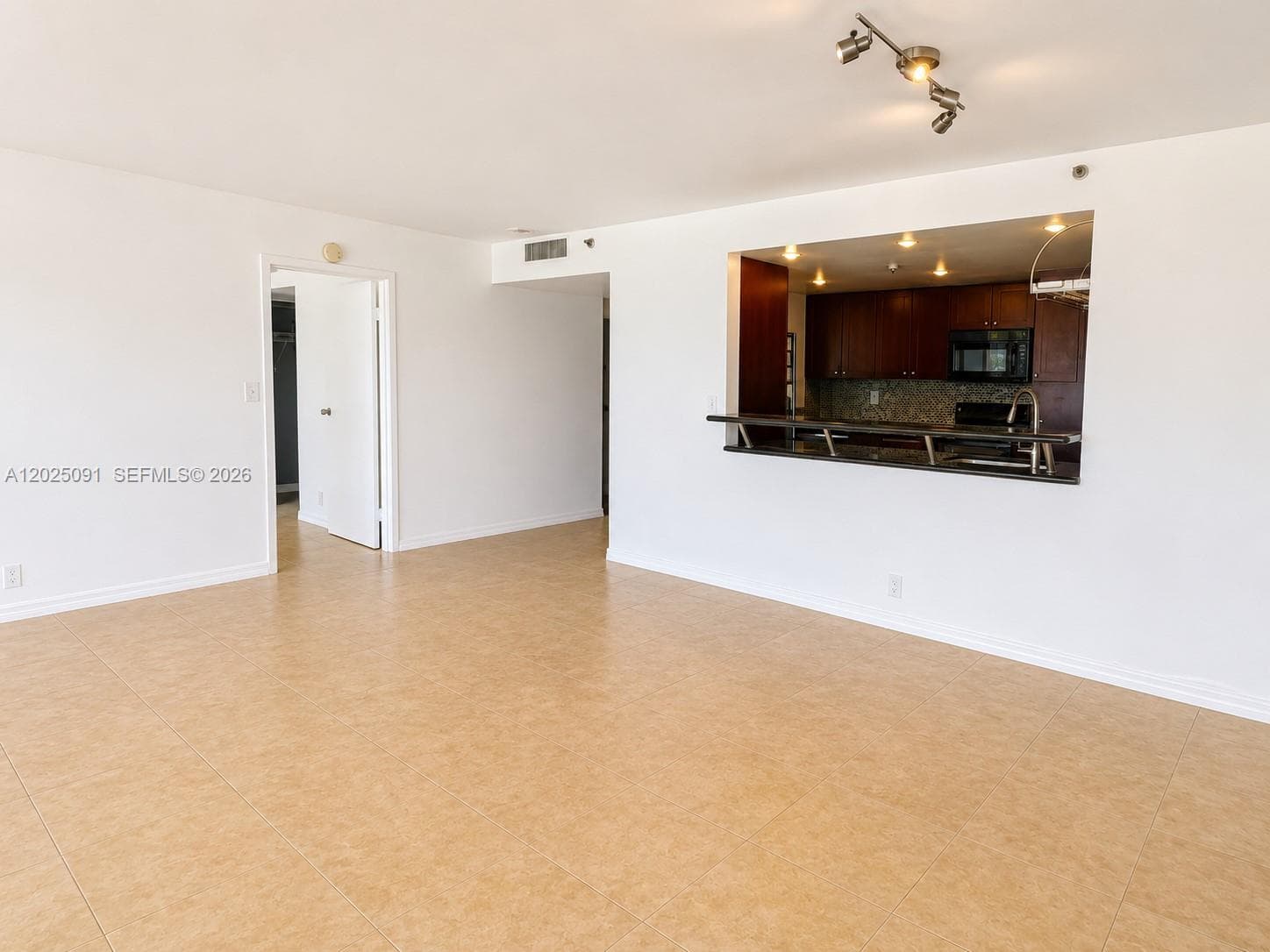 7601 E Treasure Dr # 622, North Bay Village FL 33141 — 11