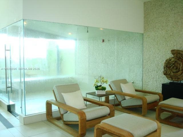 92 SW 3rd St # 1803, Miami FL 33130 — 27