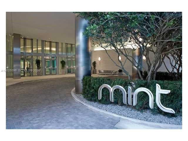92 SW 3rd St # 1803, Miami FL 33130 — 28