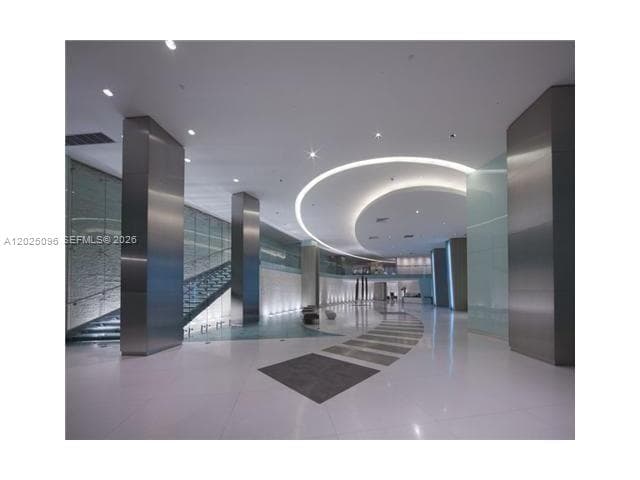92 SW 3rd St # 1803, Miami FL 33130 — 24