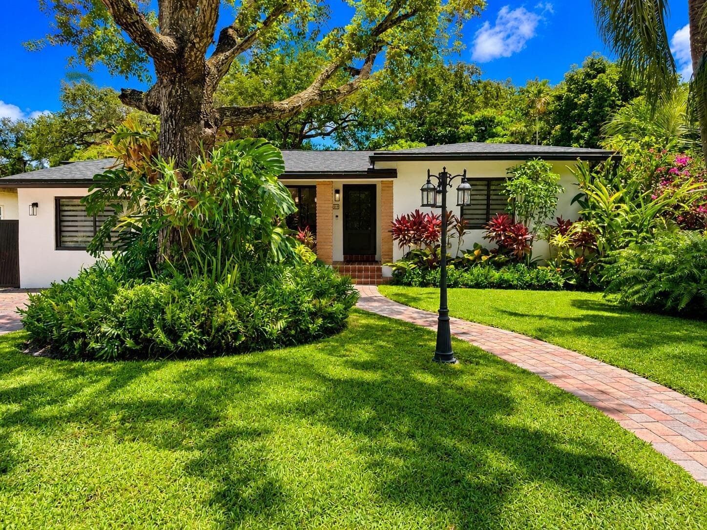 13231 NW 1st Avenue, Miami FL 33168 — 33