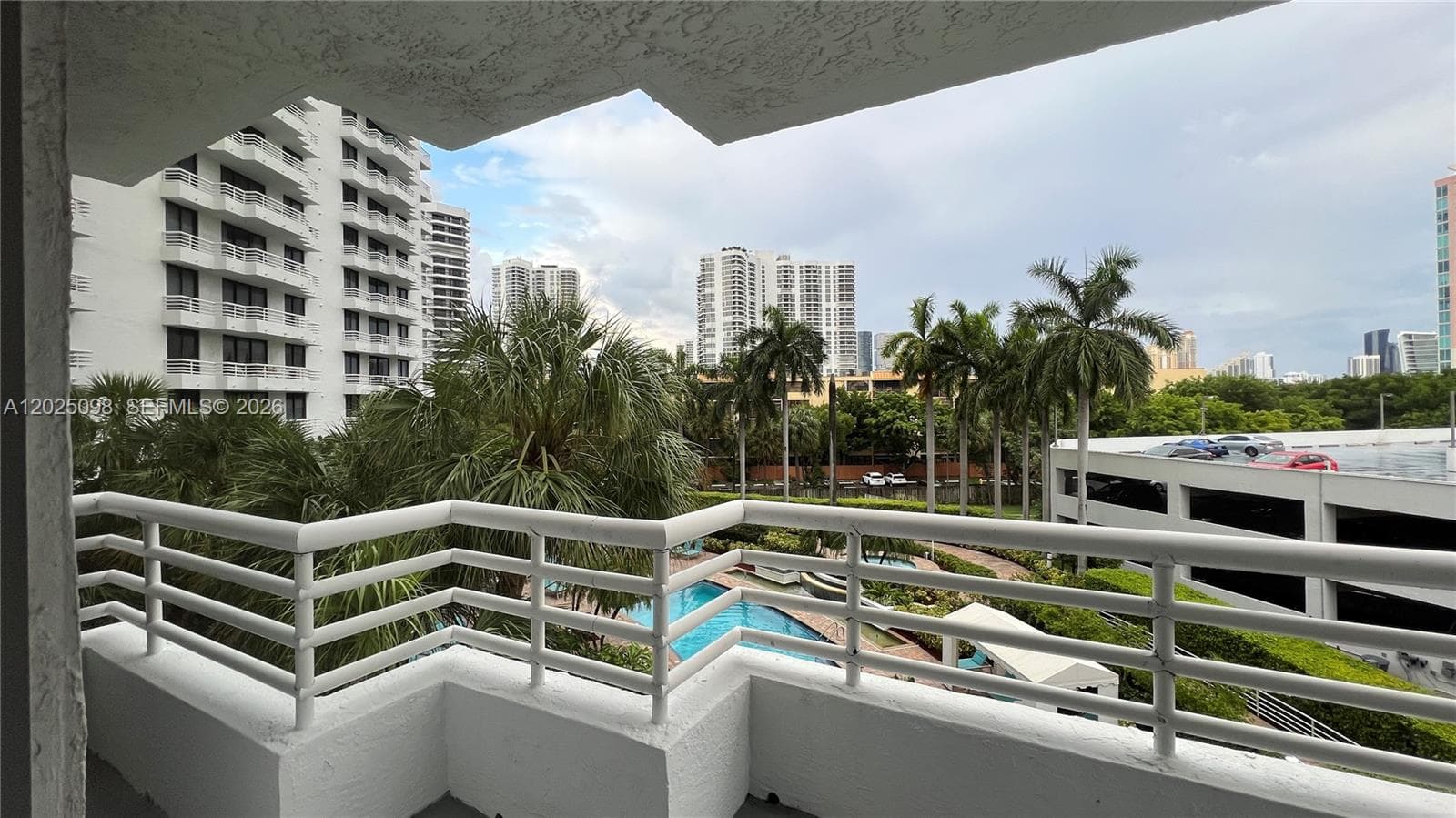 3300 NE 192nd St # 418, Aventura FL 33180 — 4