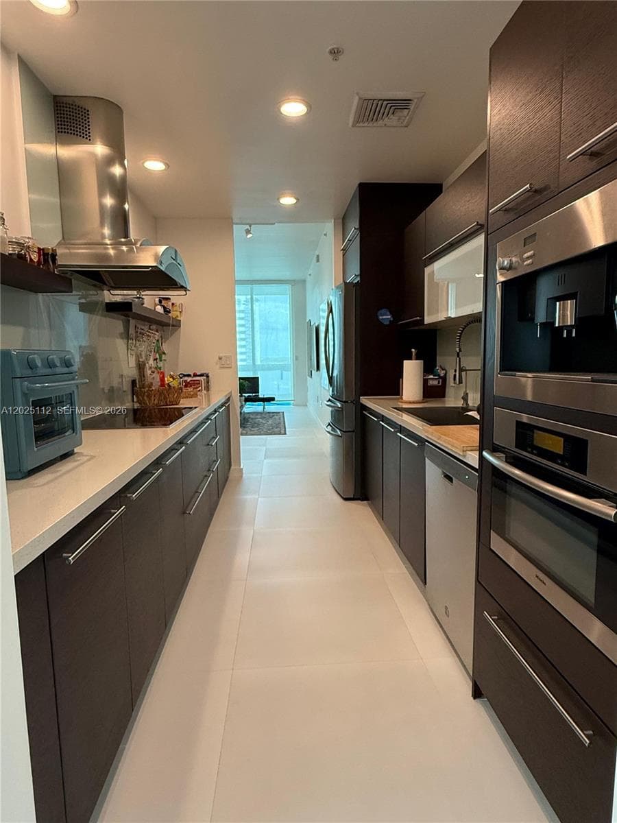 7928 East Dr # 904, North Bay Village FL 33141 — 16