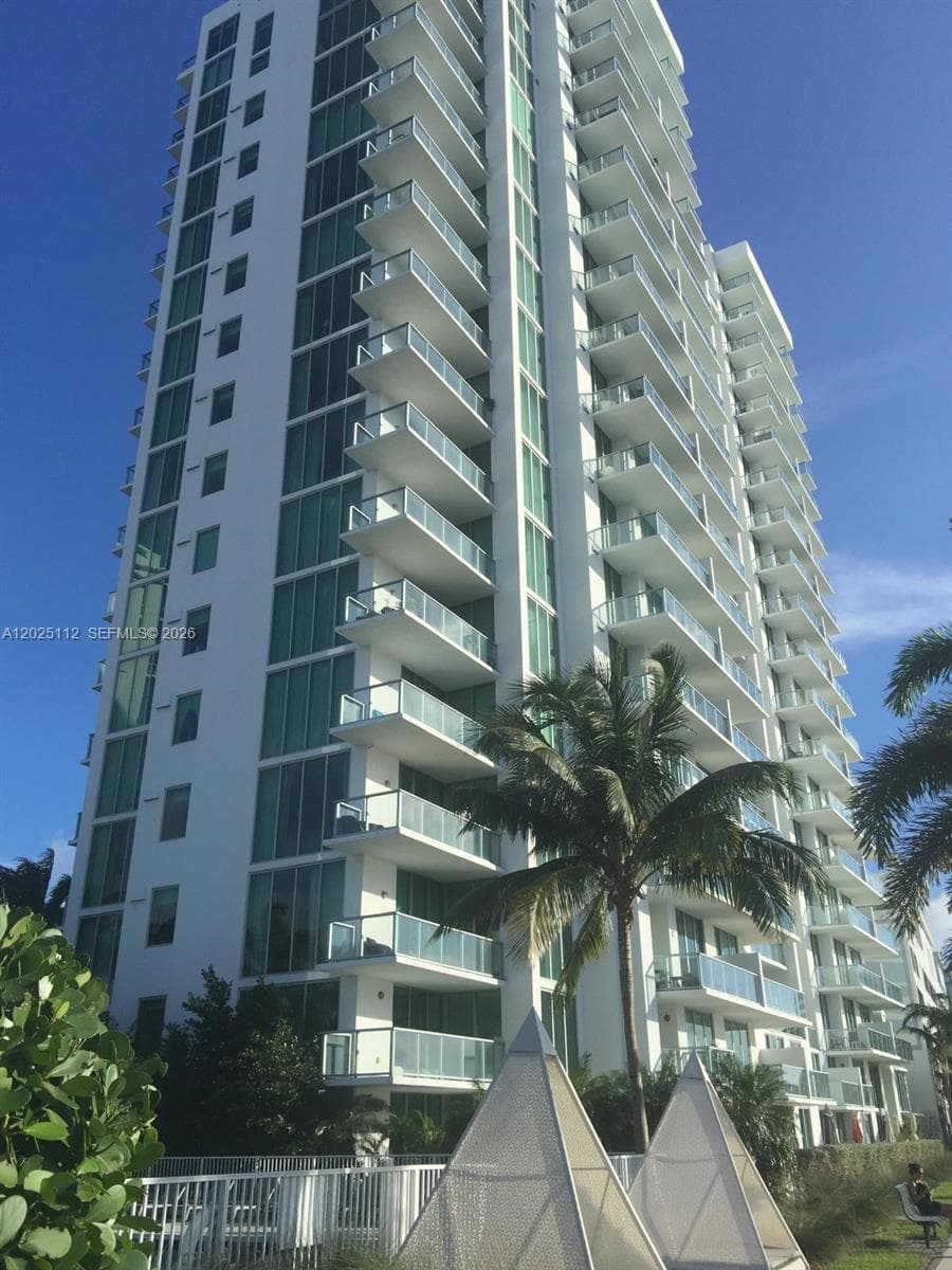 7928 East Dr # 904, North Bay Village FL 33141 — 49
