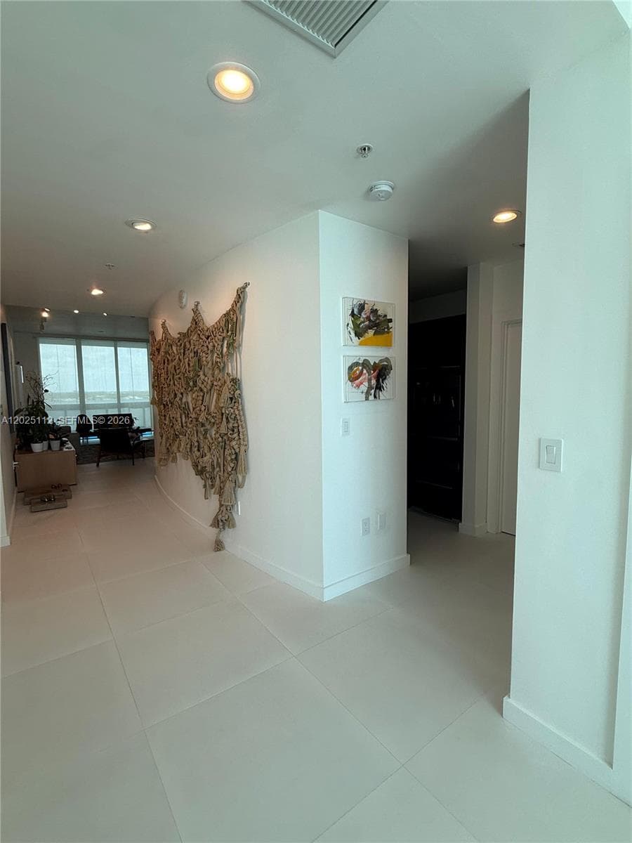 7928 East Dr # 904, North Bay Village FL 33141 — 18
