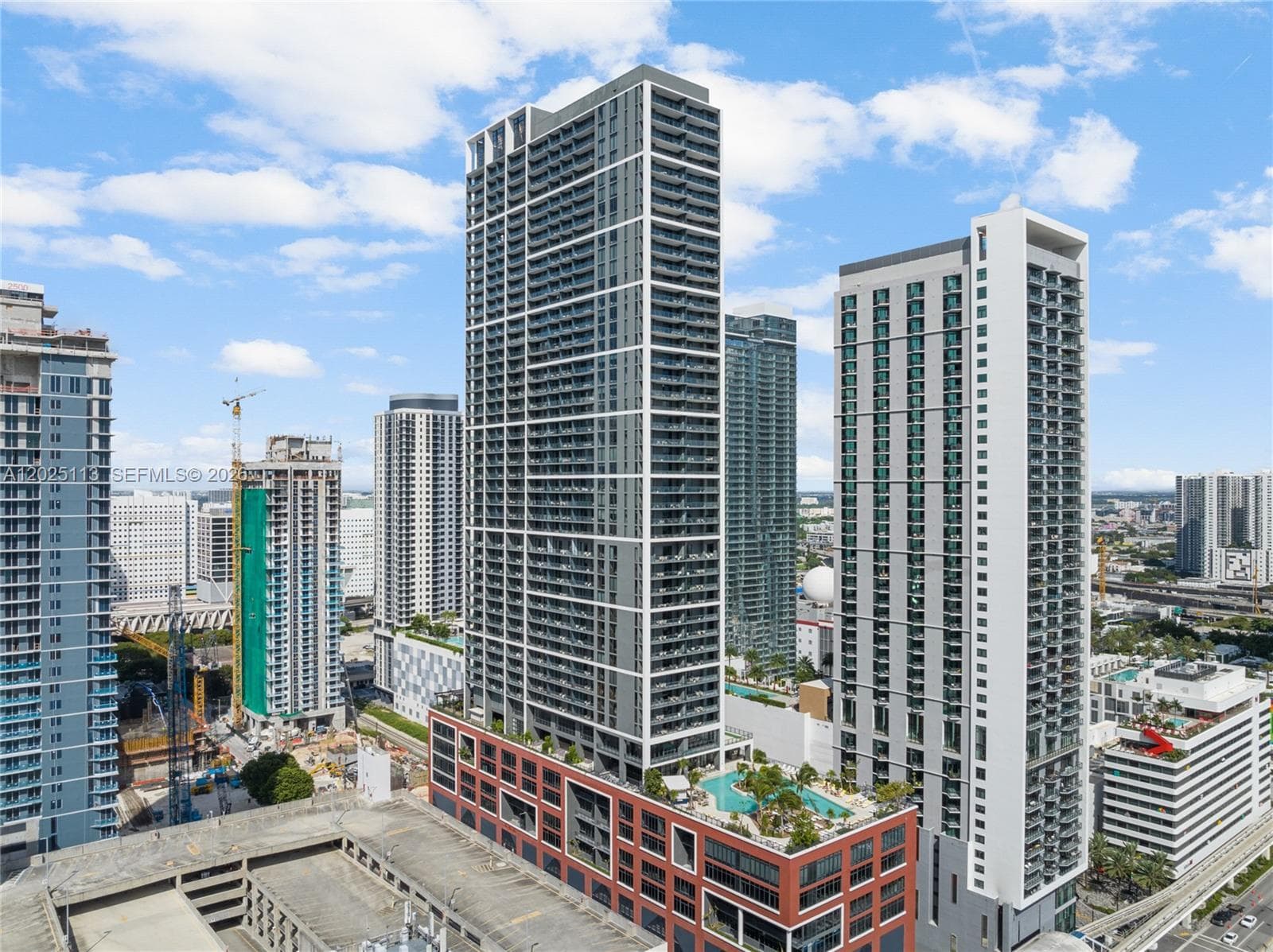 159 NE 6th St # 3105, Miami FL 33132 — 52